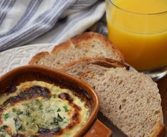 Ugnsbakade ägg med parmesan och örter