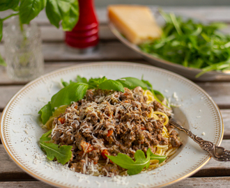 Spaghetti ragu bianco