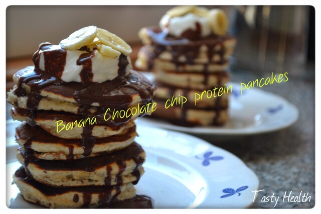 Pannkakssöndag: Banana chocolate chip protein pancakes