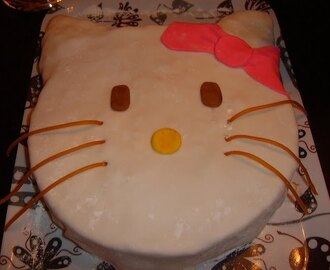 Hello Kittytårta