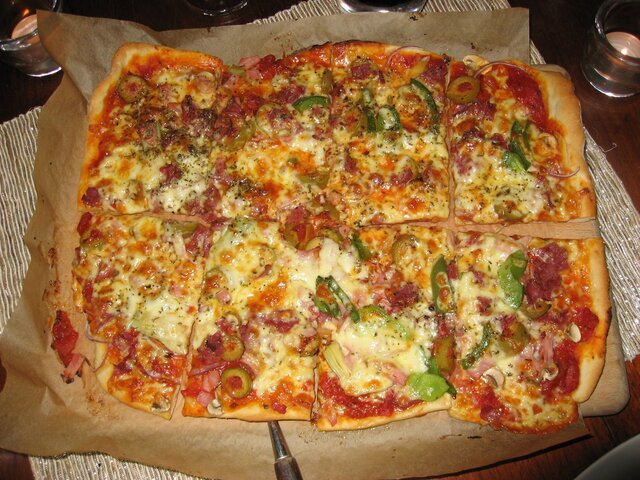 Hemmagjord Pizza med Tomatolja