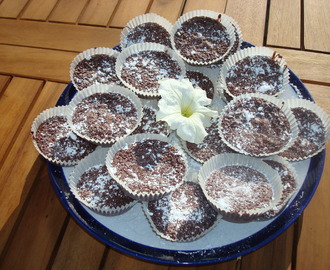 Kladdiga chokladmuffins med romerska bågar