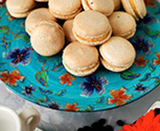 Cointreaufyllda vaniljmacarons