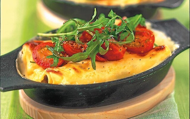 Festlig fredag: Svampcannelloni med tomat och rucola