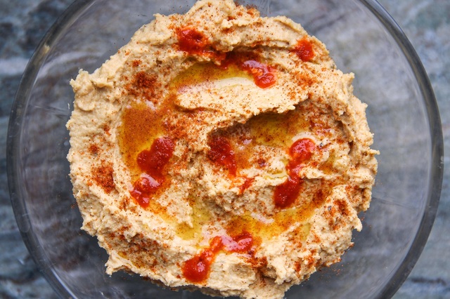 Hummus med en sriracha-twist