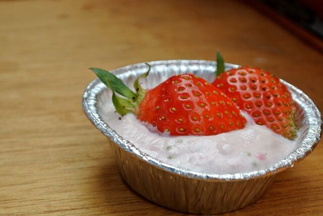 Sveriges nationaldag, bryggsegling och portionscheesecakes med jordgubbar