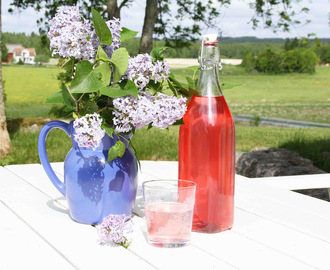 Sommar på flaska: Syrensaft!