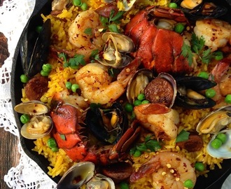 Spanish Seafood Paella Recipe (Healthy)