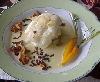 Bakad torsk med dillkronor, fänkål och kallrökt fläsk