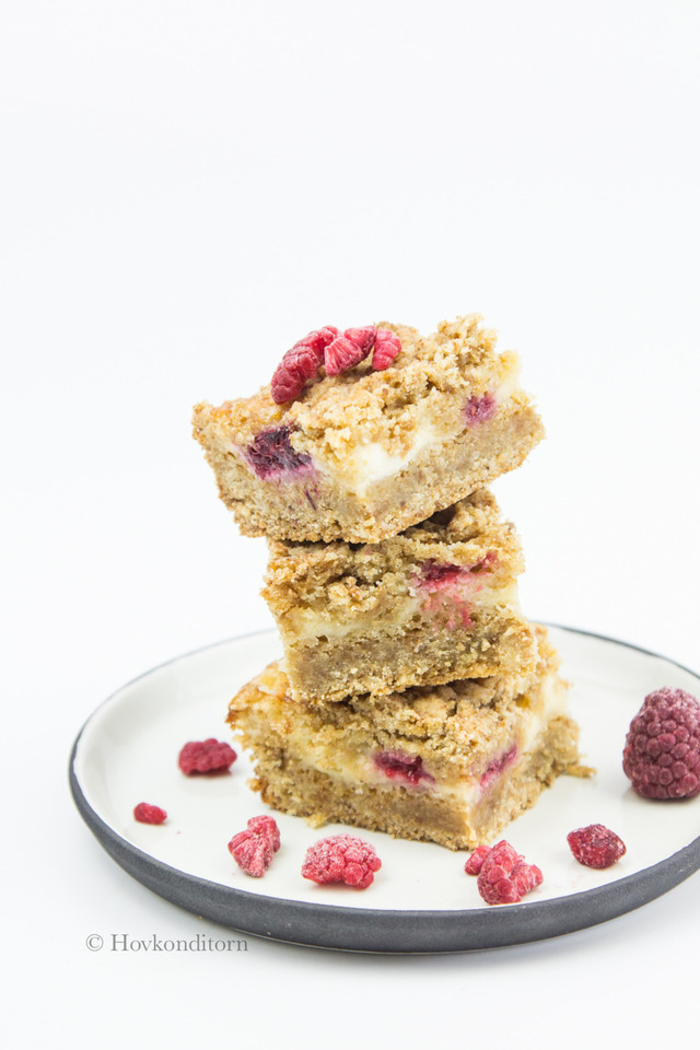 Lemon-Raspberry Crumb Cake