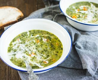 Lentil spinach soup