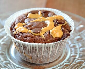 Chokladmuffins med jordnötssmör