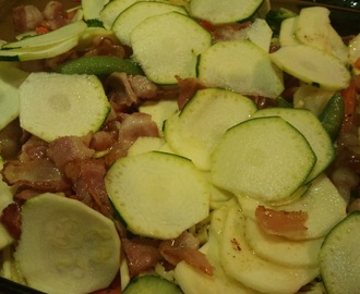 Zucchinilåda med bacon