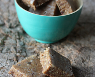 A 3 Ingredient Raw Fudge