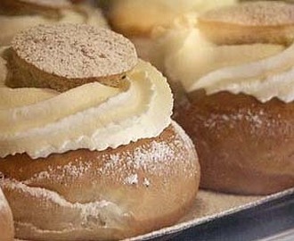 Saffranssemla med mandelfyllning