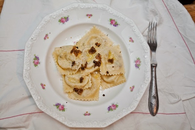 Ravioli al formaggio e funghi - ostfylld ravioli med chaminjoner