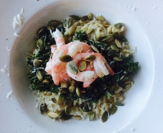 Pasta med grönkål, parmesan och pumpa