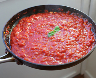 Tomatsås – Mustig & enkel – Lyfter varje rätt!