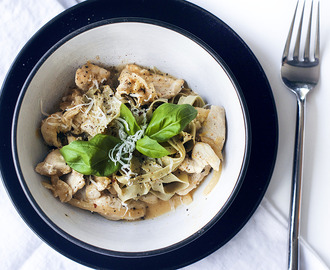 Bönpasta med kyckling och laktosfri citronsås