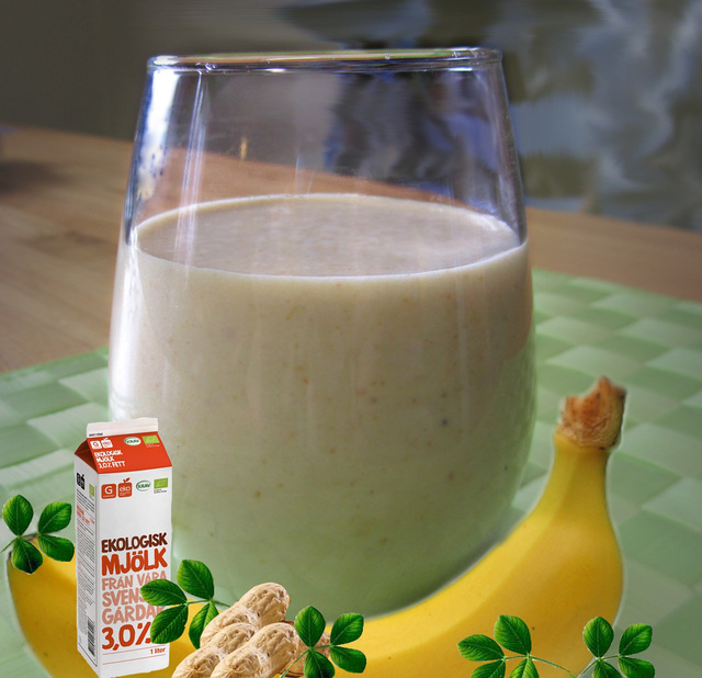 Smoothie - Jordnötssmör banan och mjölk