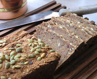 Innehållsrikt och supernyttigt frukostbröd - gluten och mjölkfritt