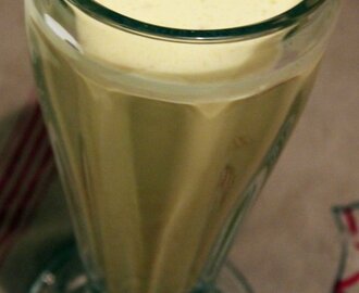 Raw golden milk