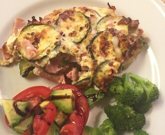 Tonfiskgratäng med zucchini & kycklingbacon