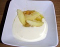 Apelsinstekta äpplen med vaniljsås