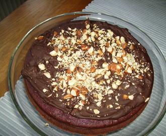 Kladdkaka  lyx med choklad och hasselnötter