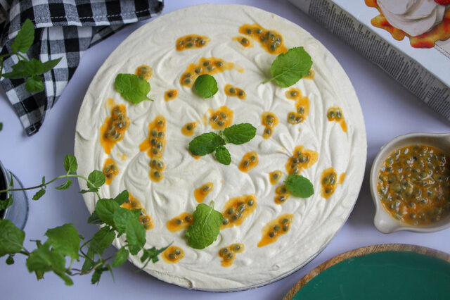 Vegansk cheesecake med passionsfrukt