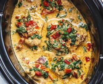 CrockPot Tuscan Garlic Chicken With Spinach and Sun-Dried Tomatoes