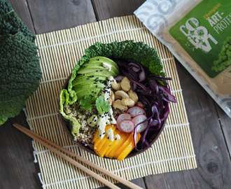 Vegetarisk Poké Bowl med quinoa