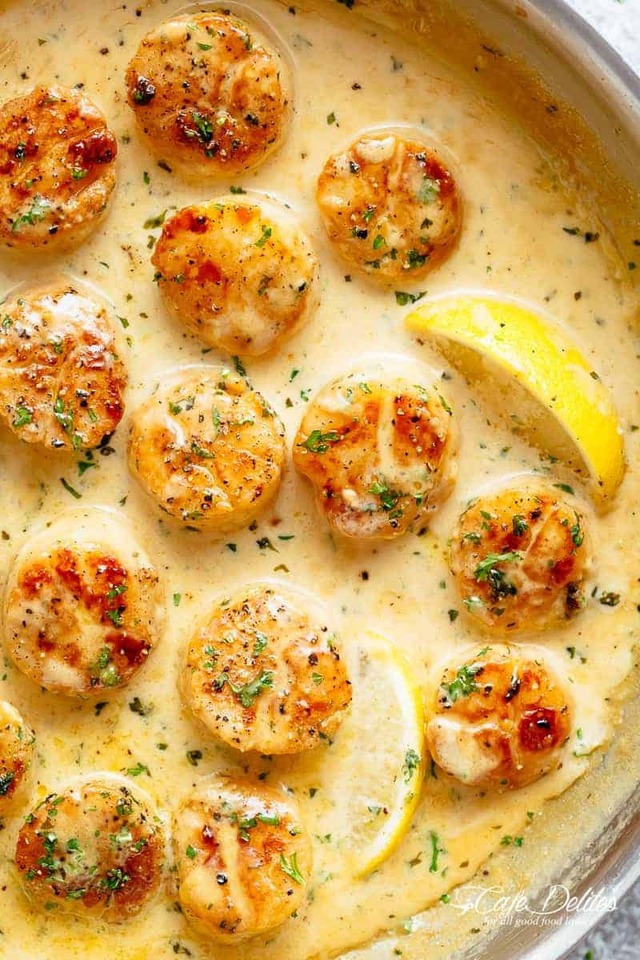 Creamy Garlic Scallops