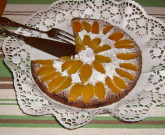 Arabisk aprikoskaka med pistagenötter