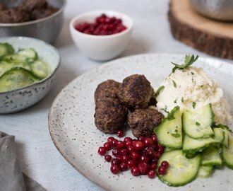 Köttbullar med vitkålsmos