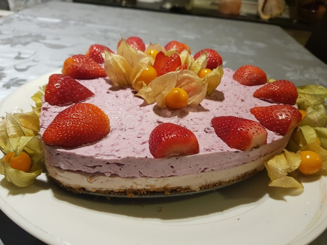 Blåbär/Hallon Pannacottacheesecake