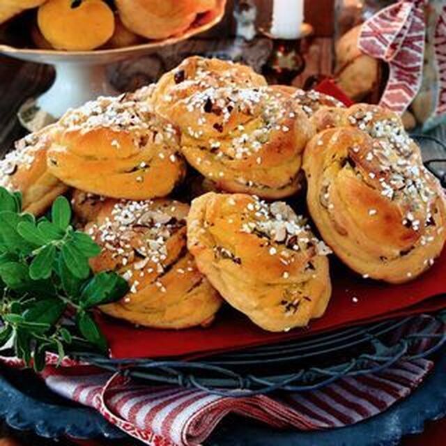 Fyllda saffransbullar