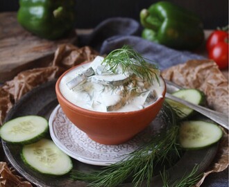 Gurksallad med fetaost och dill