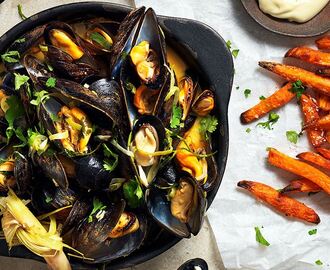 Asiatisk moules marinières med jalapeño-aioli