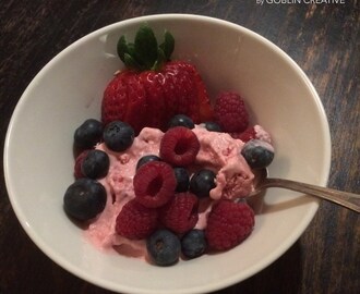 Sockerfri frusen yoghurt ”glass”