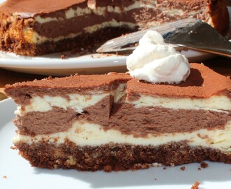 Chocolate swirl cheesecake