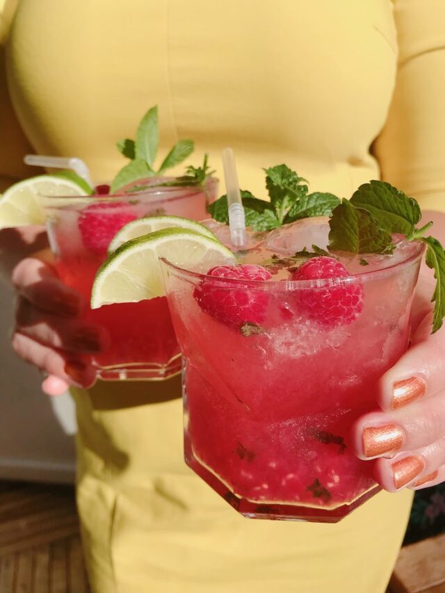 Hallonmojito är den perfekta sommardrinken, svalkande och läskande