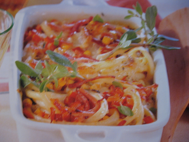 Pestokryddad gratäng med pasta