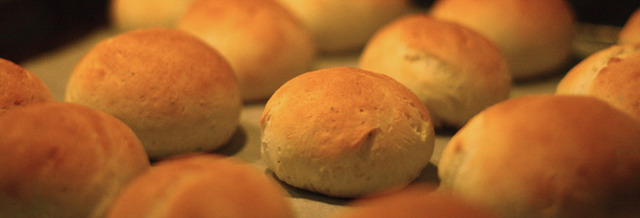 Glutenfria semlor med fiberhusk