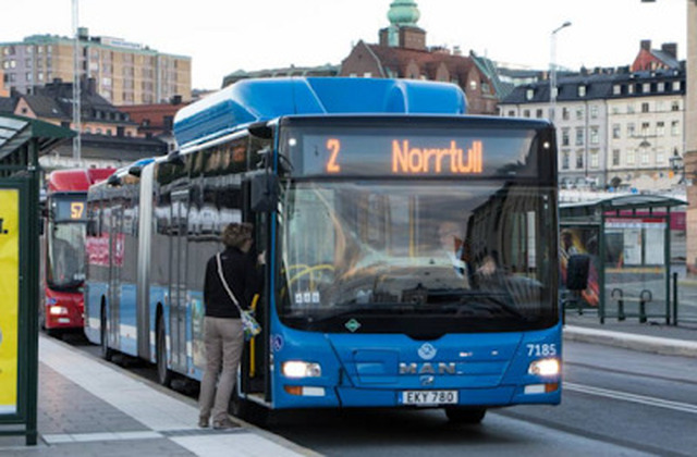 ”Varje dag växer Stockholms län med två fullsatta SL-bussar”