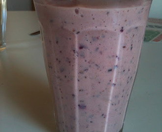 Bärsmoothie på sojamjölk