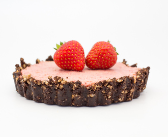 Raw Chocolate Strawberry Tart