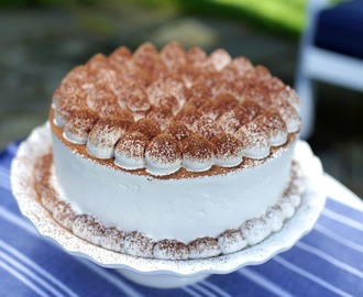 Tiramisu Cake