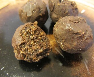 Raw - Fröbollar med choklad & lakritssmak (nötfria)