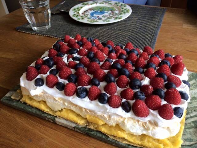 Härlig sommartårta -glutenfri, vetefri, mjölkfri och sojafri